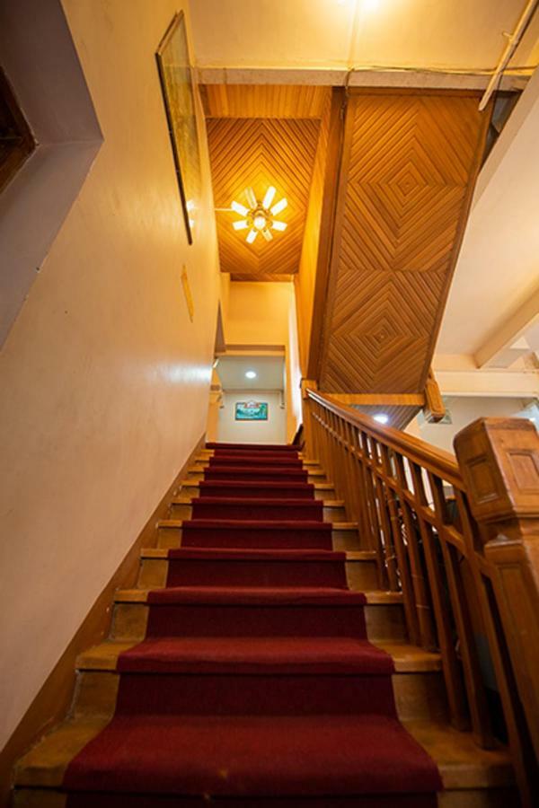 Yangon Urban Hotel Εξωτερικό φωτογραφία